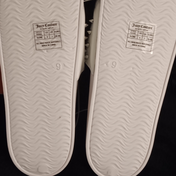 Juicy Couture White Slone Studded Sandals Women's size 9M New With Tags - Picture 4 of 4